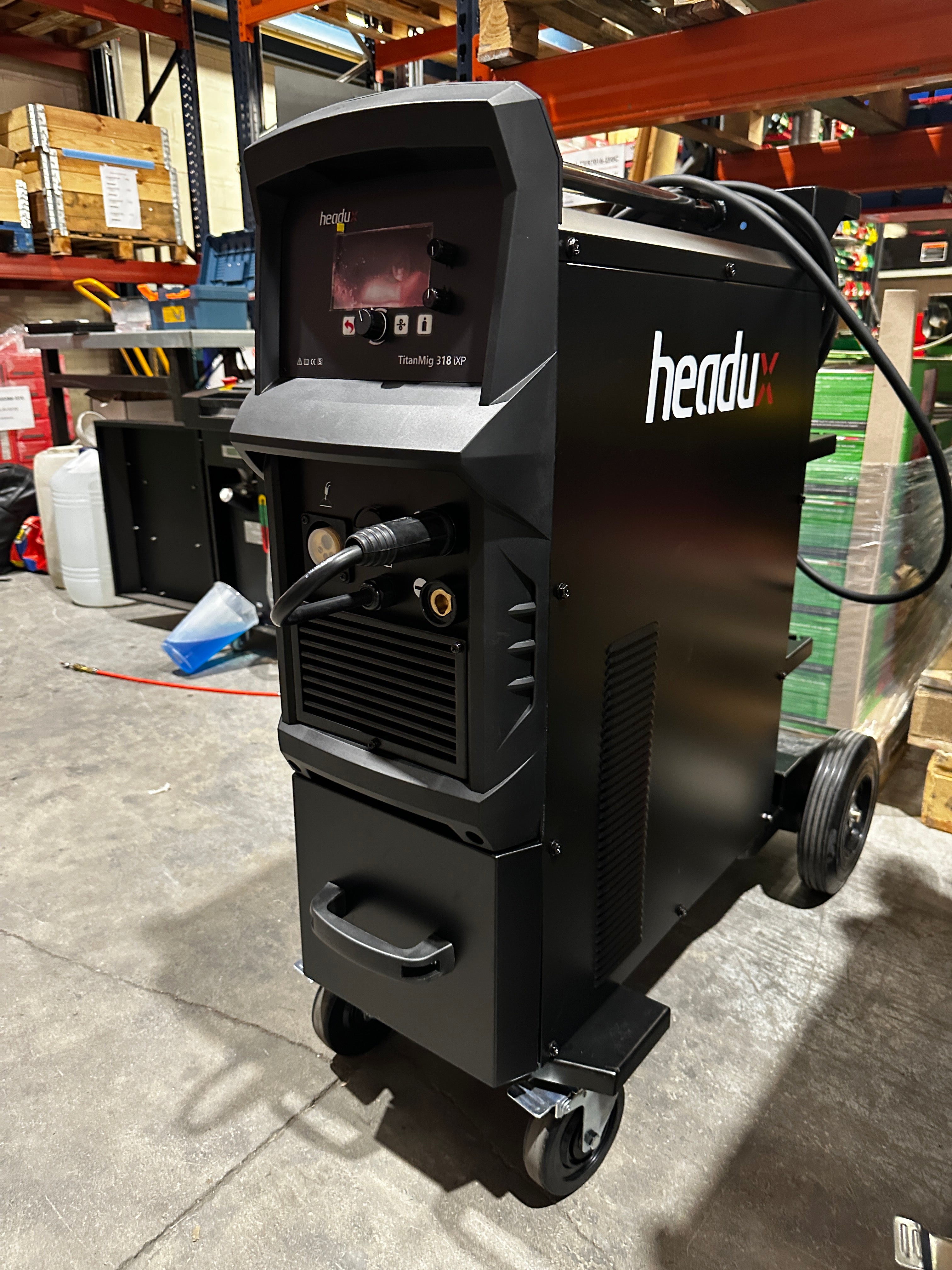 TitanMig 318 iXP | 8-in-1 Double Pulse MIG Welder 300A | Headux