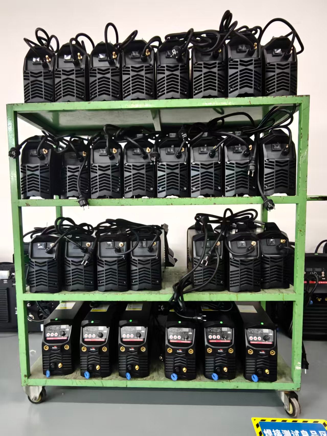 headux Titan TIG200P ACDC welder production