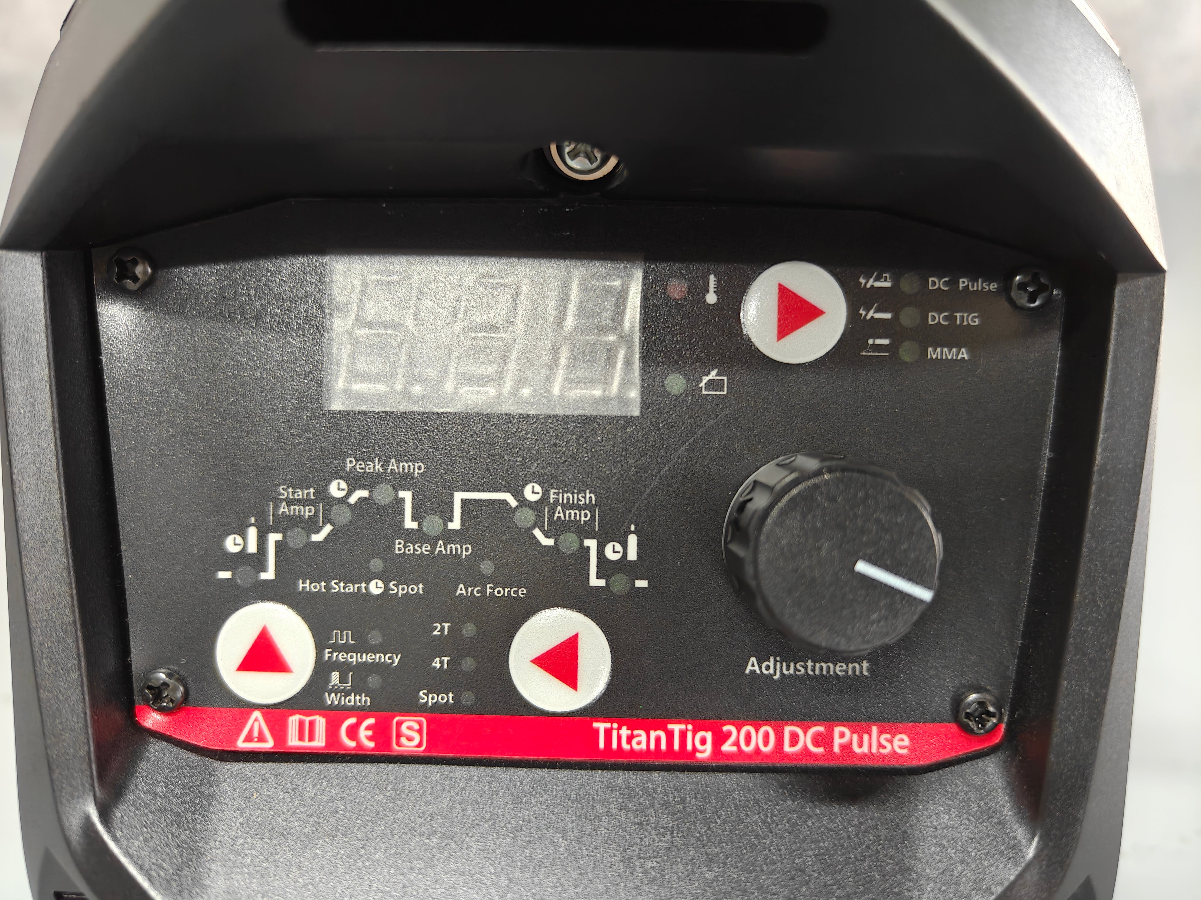 Headux TitanTig 200 DC Pulse | DC WIG- & MMA-Schweißgerät | 200 A | einphasig | Puls | CE-zertifiziert | EU