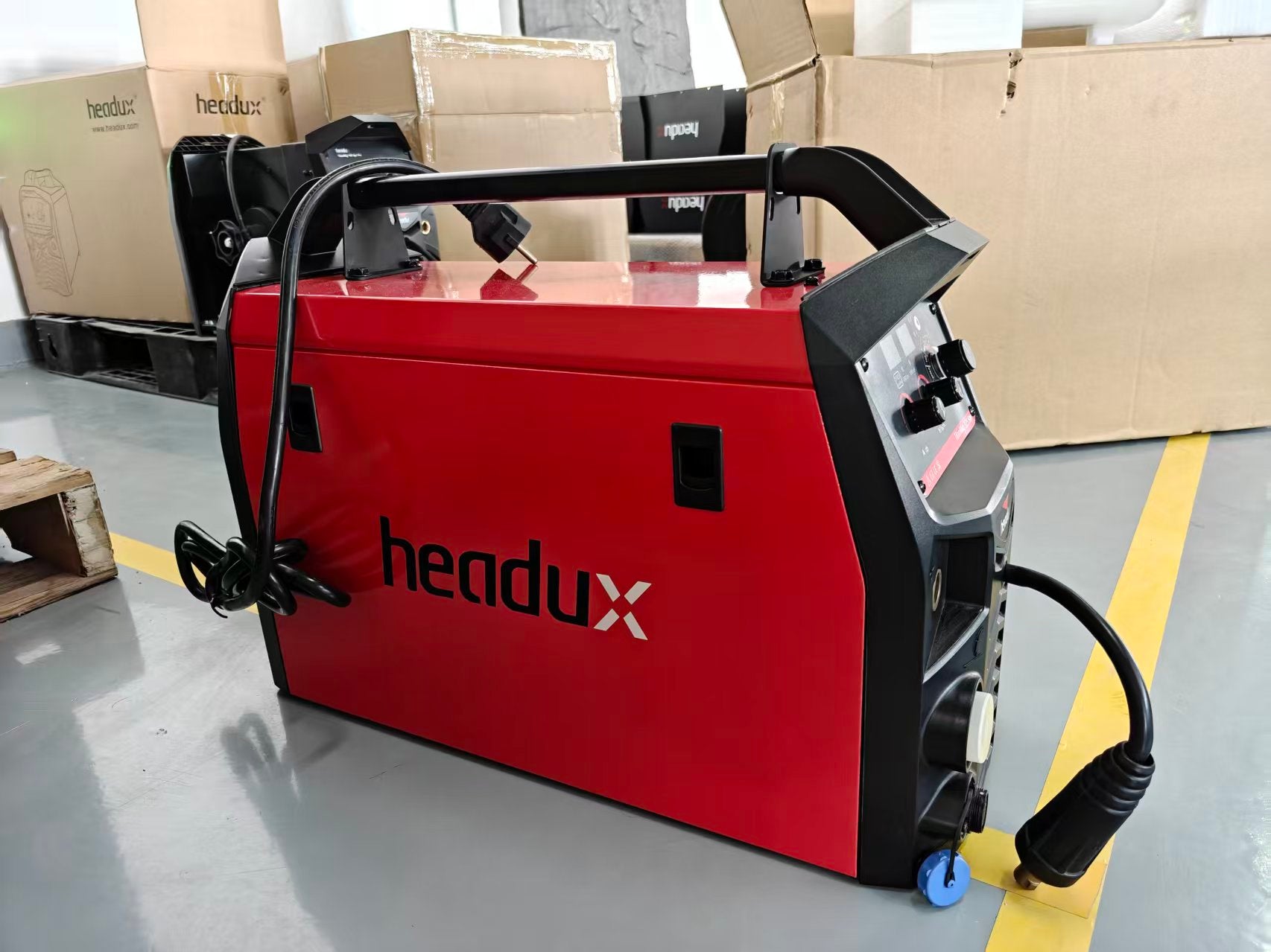 headux Titan MIG225 SYN PFC welder portable 