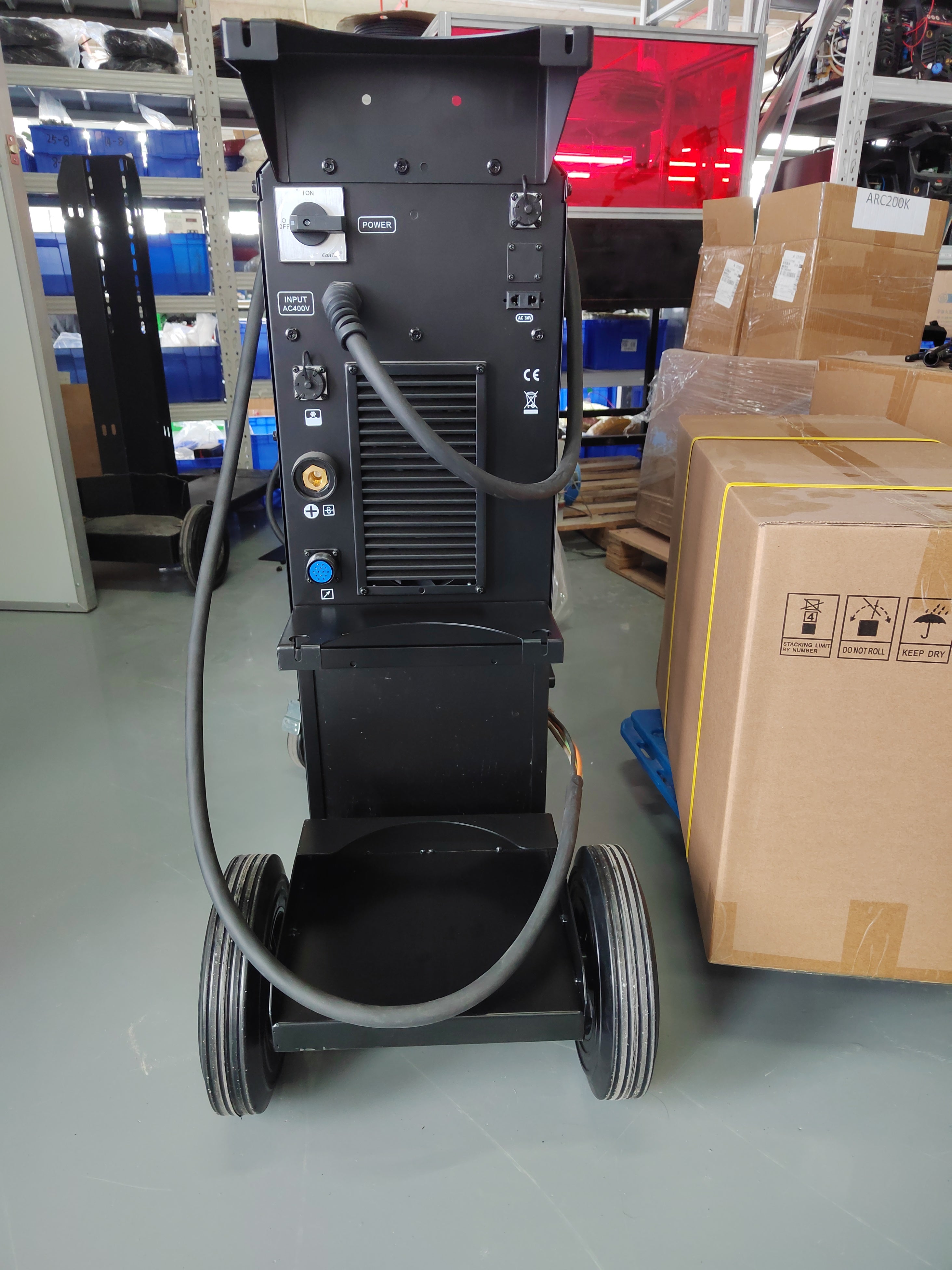 Headux TitanMig X5 Syn | Industrielles synergetisches MIG/MAG- + MMA-Schweißgerät | 500A | Wassergekühlt | 3-Phasen 400V