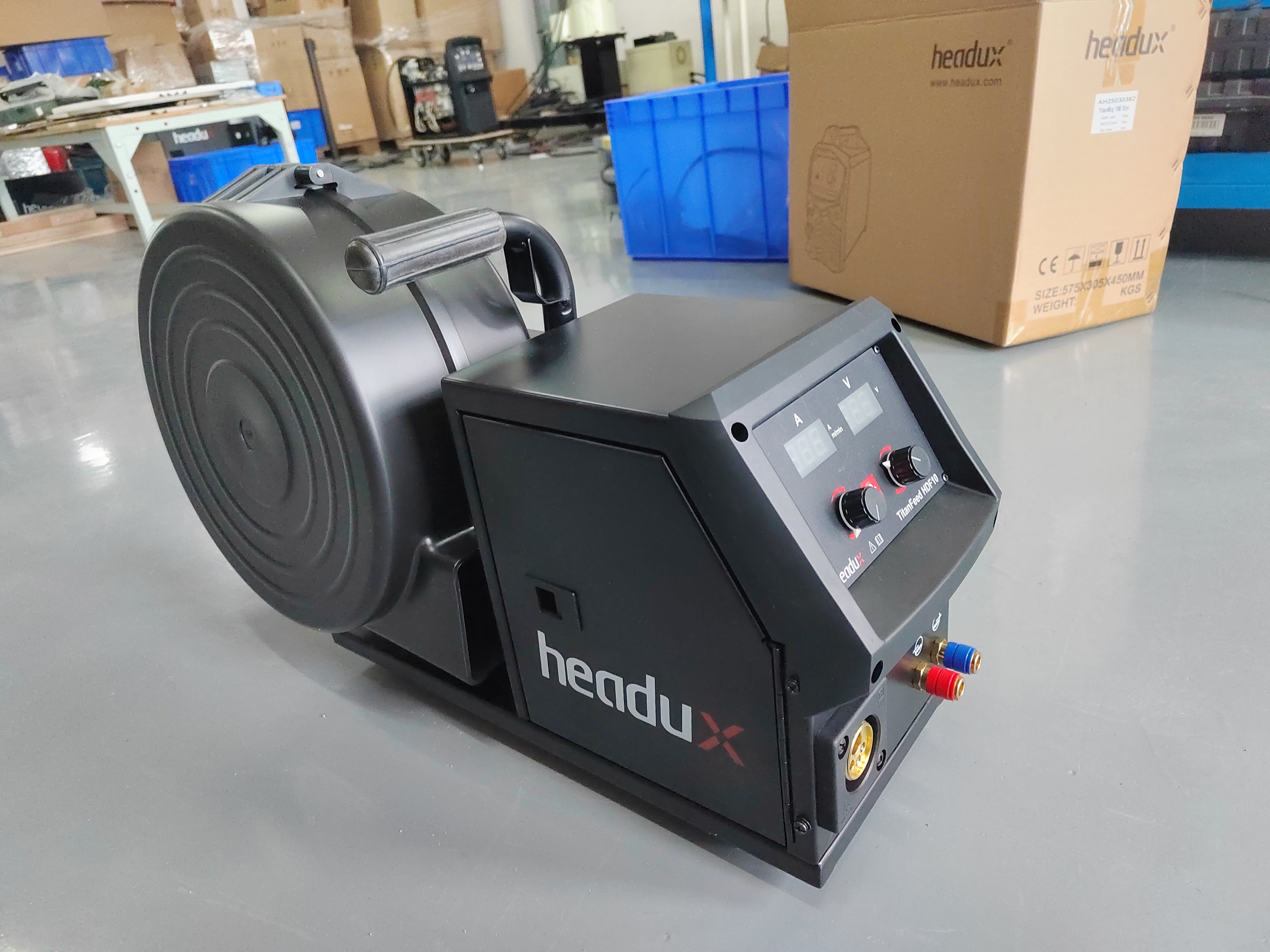 Headux TitanMig X5 Syn | Industrielles synergetisches MIG/MAG- + MMA-Schweißgerät | 500A | Wassergekühlt | 3-Phasen 400V