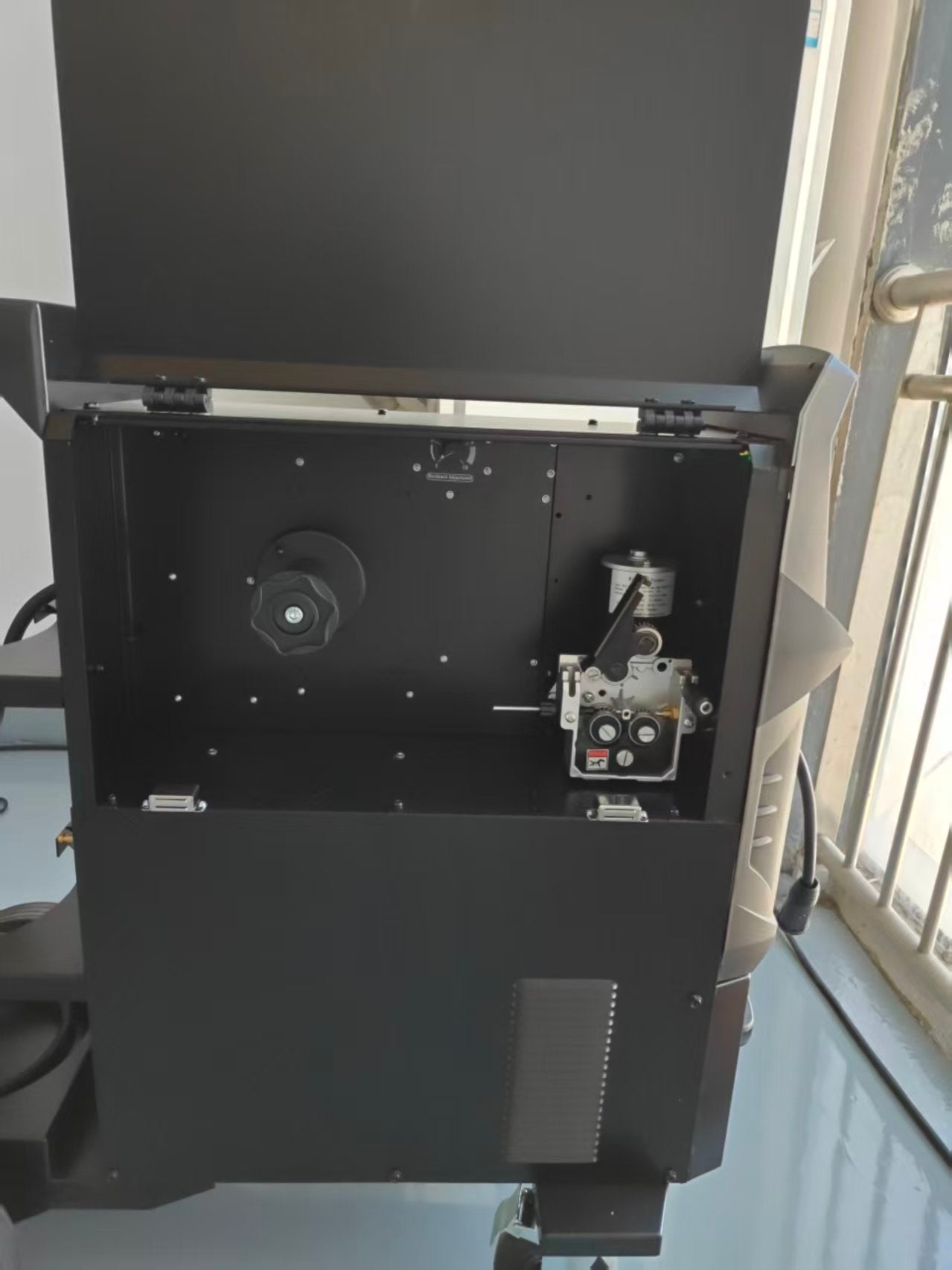 Headux TitanMig MC Serie | MIG TIG MMA Schweißgerät | 250A–400A | 230V & 400V | CE