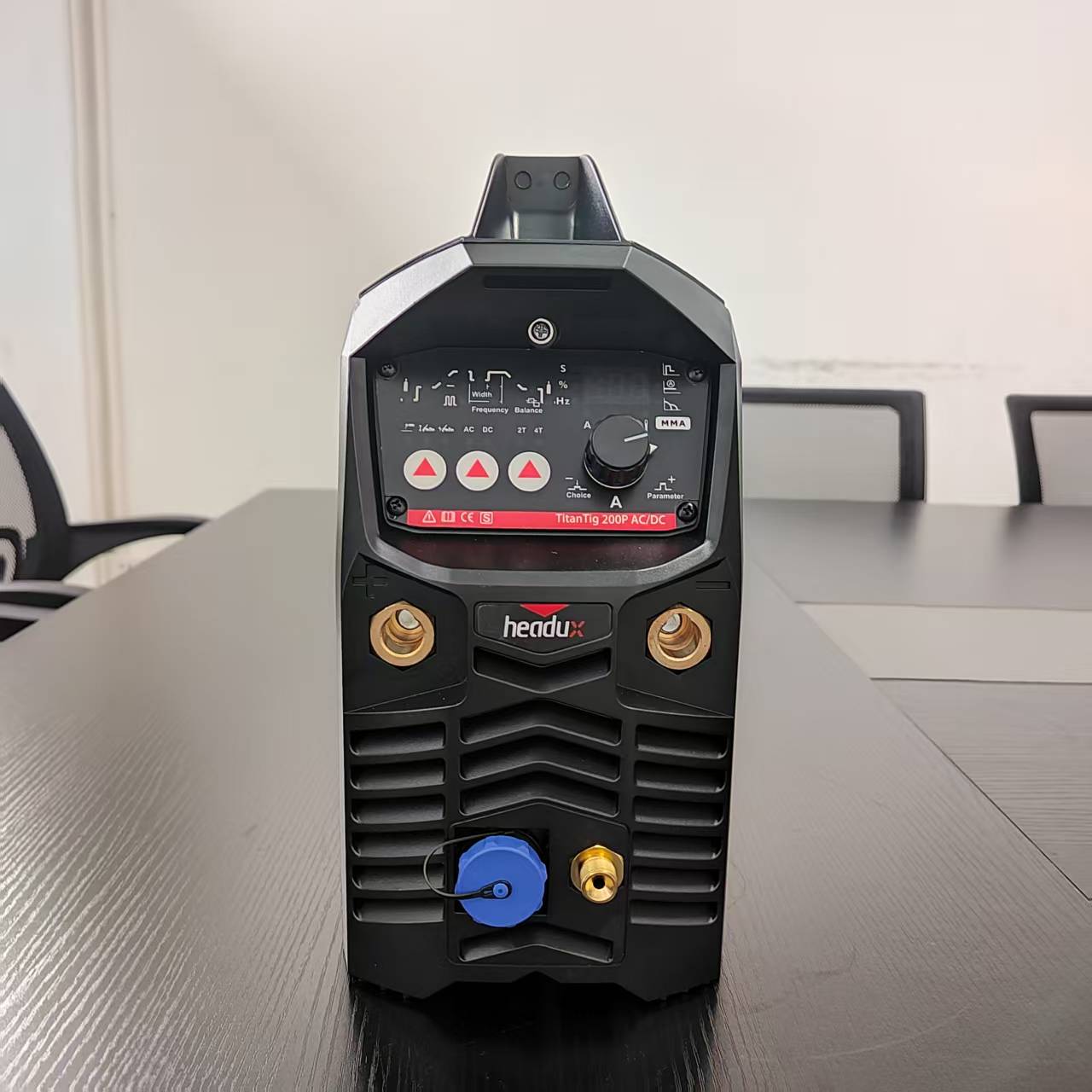 headux Titan TIG200P ACDC welder